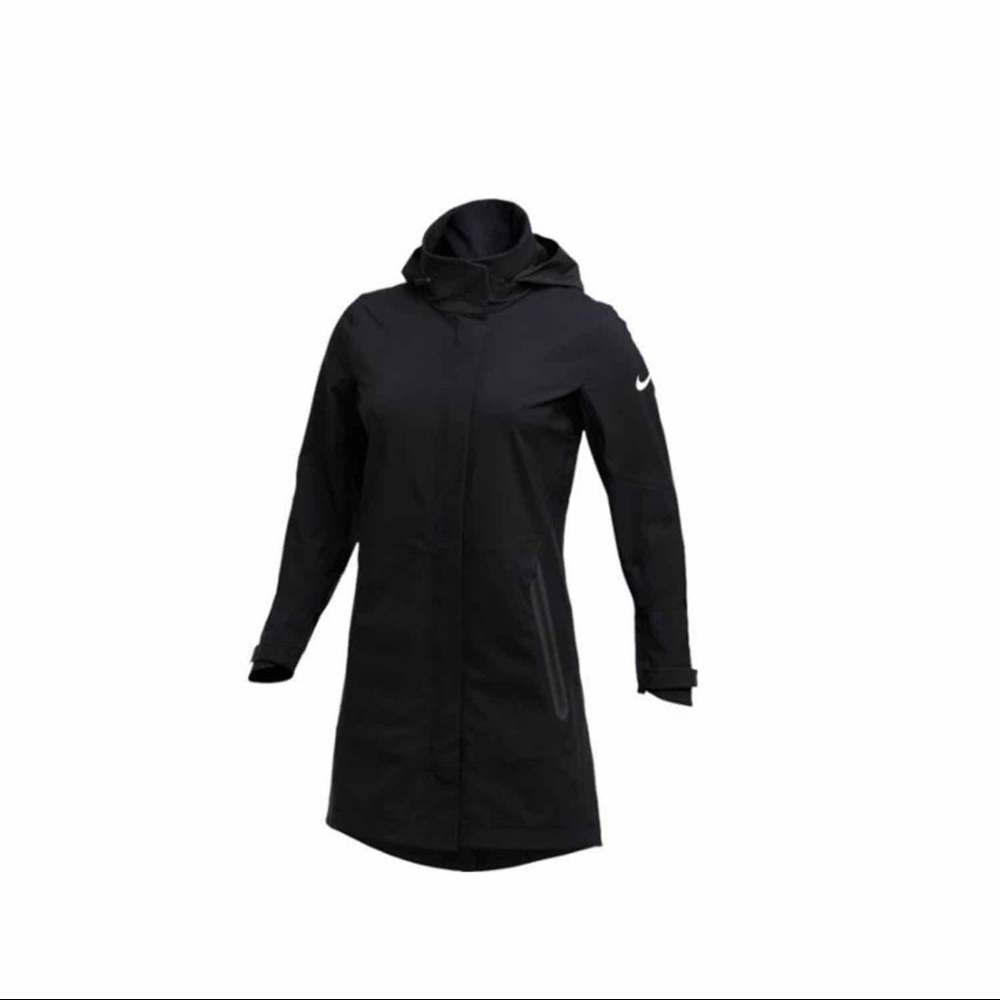 Black Nike hypershield coat with hood. NWT